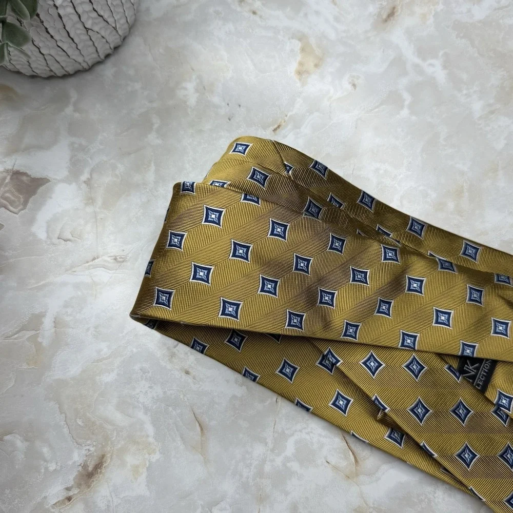 NWOT Jos. A. Bank‎ Executive Collection Silk Tie Mustard Yellow 3 3/8